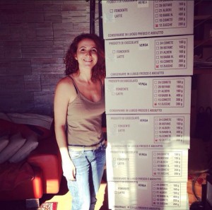 Daniela Li Puma e le zucche di cioccolato del Comitato Maria Letizia Verga