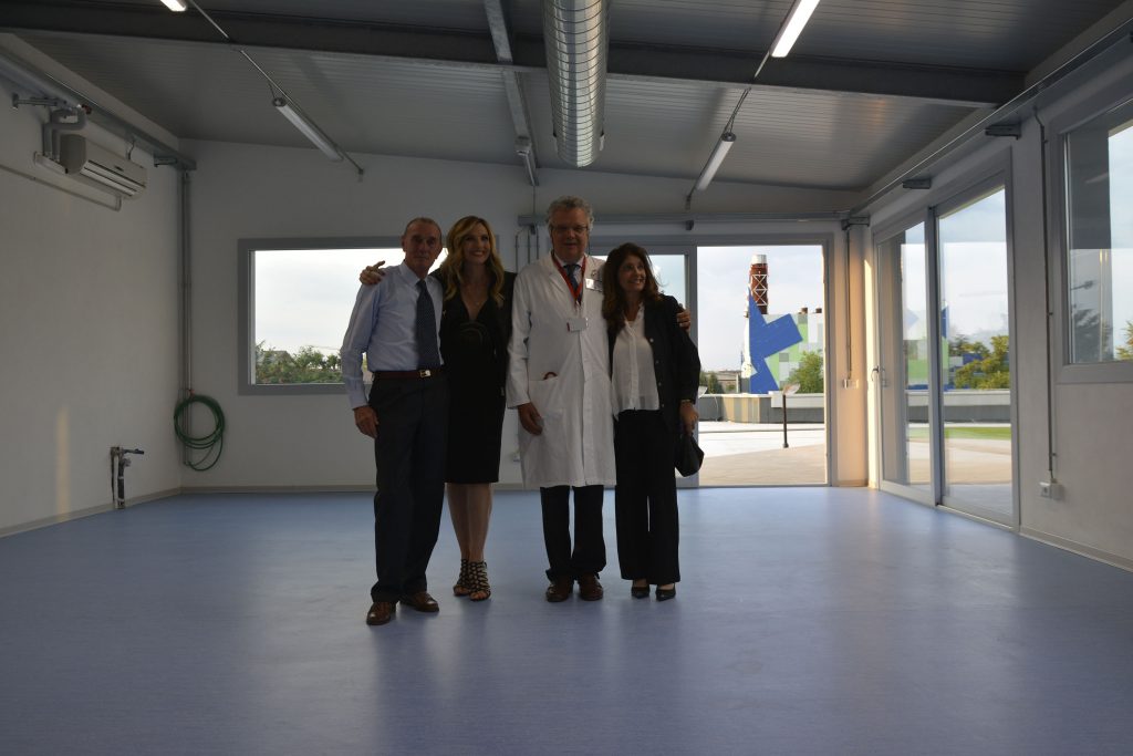 centro-maria-letizia-verga-lorella-cuccarini-negli-spazi-riservati-alla-palestra-5